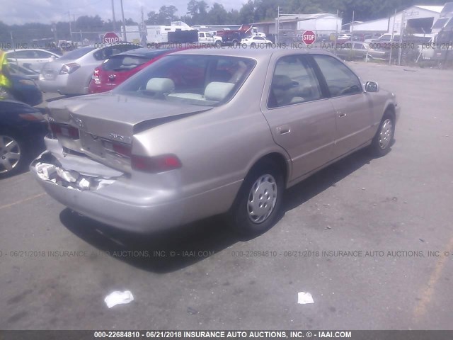 JT2BG22K1X0312359 - 1999 TOYOTA CAMRY LE/XLE 金色 照片 4