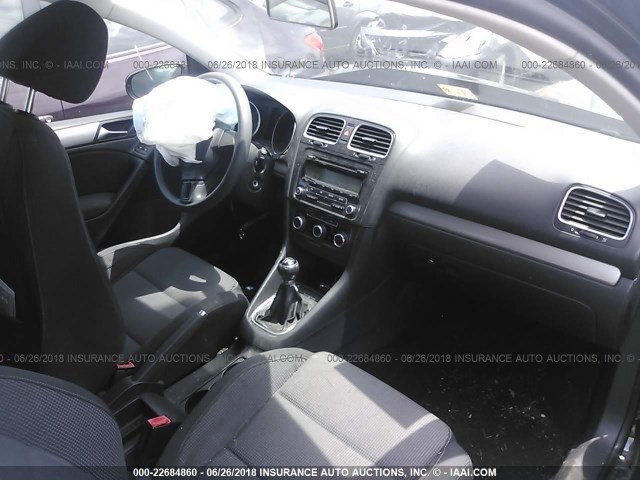 WVWAA7AJ2BW022857 - 2011 VOLKSWAGEN GOLF BLACK photo 5