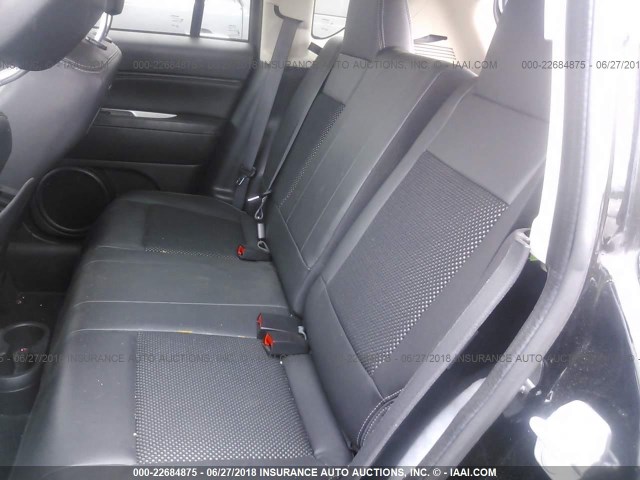 1C4NJDEB9GD782824 - 2016 JEEP COMPASS LATITUDE 黑色 照片 8