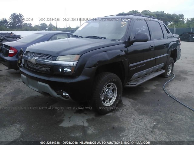 3GNGK23G12G263729 - 2002 CHEVROLET AVALANCHE K2500 BLACK photo 2