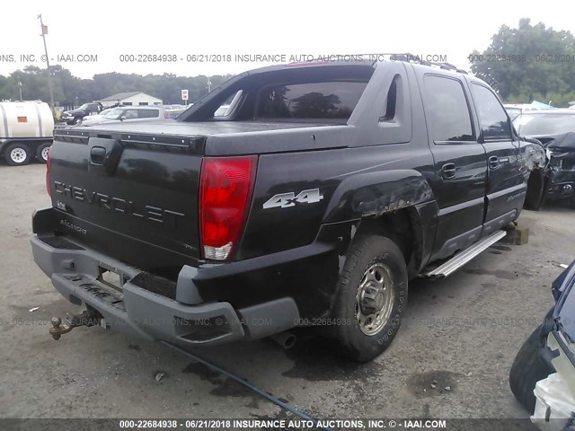 3GNGK23G12G263729 - 2002 CHEVROLET AVALANCHE K2500 BLACK photo 4