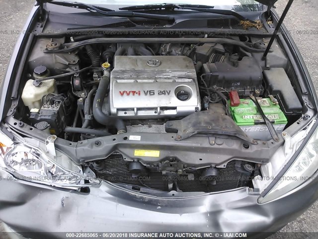 4T1BF30K04U578992 - 2004 TOYOTA CAMRY LE/XLE/SE ნაცრისფერი ფოტო 10