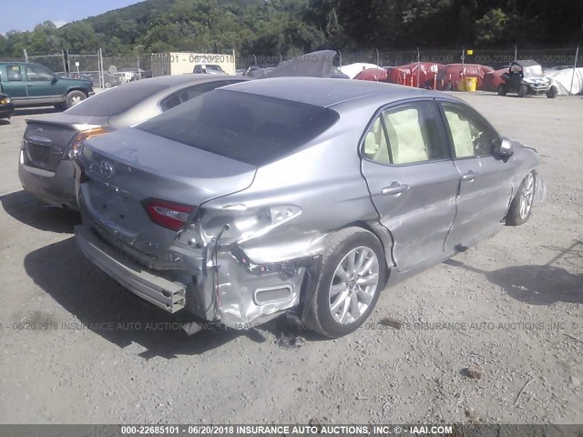 JTNB11HK9J3019286 - 2018 TOYOTA CAMRY L/LE/XLE/SE/XSE SILVER photo 4