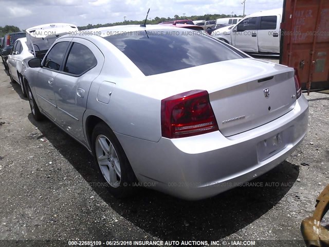 2B3KA33G98H236705 - 2008 DODGE CHARGER SXT SILVER photo 3