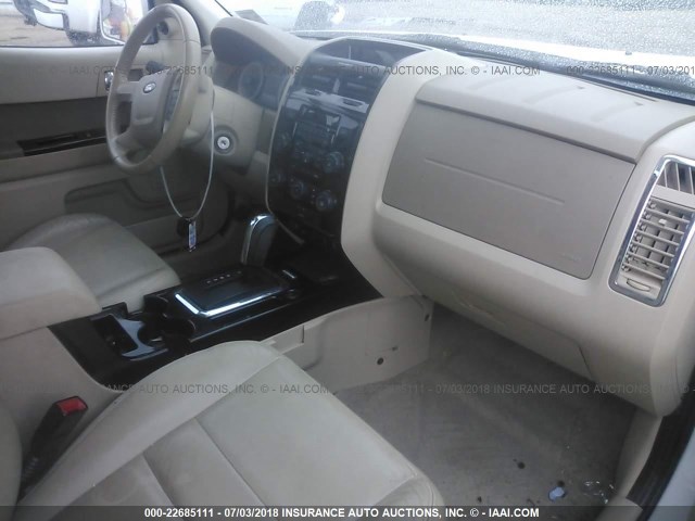1FMCU04G09KB93580 - 2009 FORD ESCAPE LIMITED WHITE photo 5