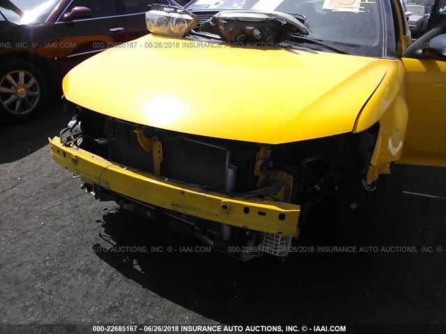 JTKJF5C74C3023544 - 2012 TOYOTA SCION TC 黄色 照片 6