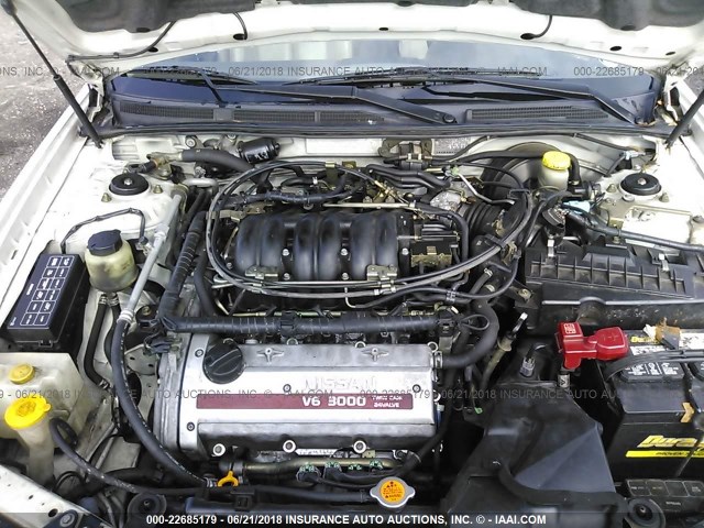 JN1CA31D51T825984 - 2001 NISSAN MAXIMA GXE/SE/GLE/20TH ANNIV WHITE photo 10