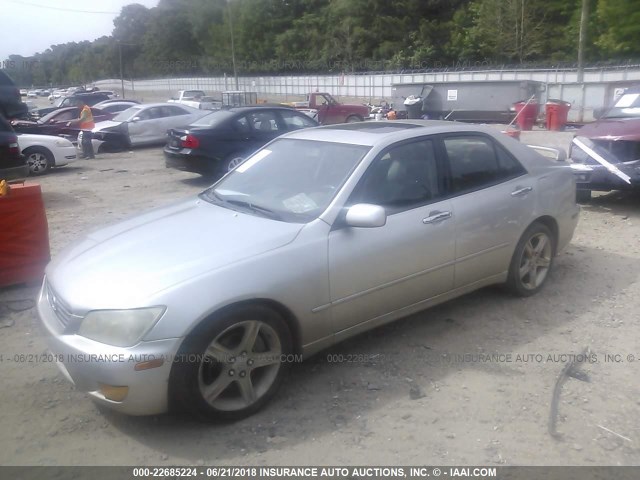 JTHBD182110033131 - 2001 LEXUS IS 300 SILVER photo 2