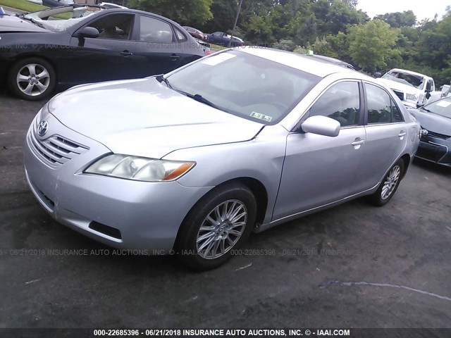 4T1BE46K28U237745 - 2008 TOYOTA CAMRY CE/LE/XLE/SE SILVER photo 2