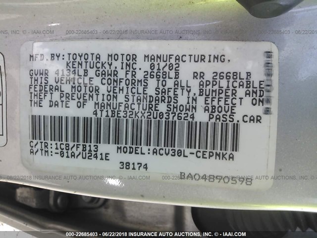 4T1BE32KX2U037624 - 2002 TOYOTA CAMRY LE/XLE/SE 银色 照片 9