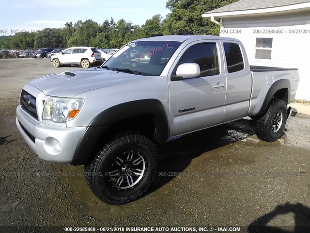 5TEUU42N45Z120011 - 2005 TOYOTA TACOMA ACCESS CAB Silber Foto 2