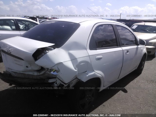 KL1TD56636B668857 - 2006 CHEVROLET AVEO LS WHITE photo 4