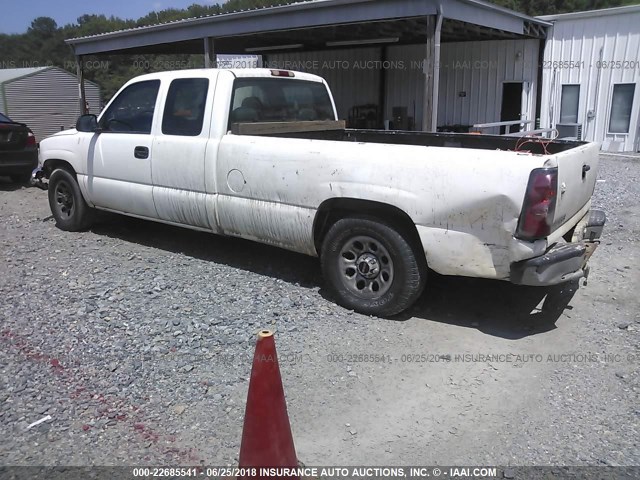 1GTEC19V15E236605 - 2005 GMC NEW SIERRA C1500 WHITE photo 3