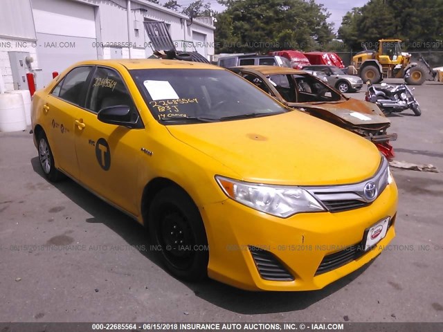 4T1BD1FK9EU114652 - 2014 TOYOTA CAMRY HYBRID/LE/XLE YELLOW photo 1