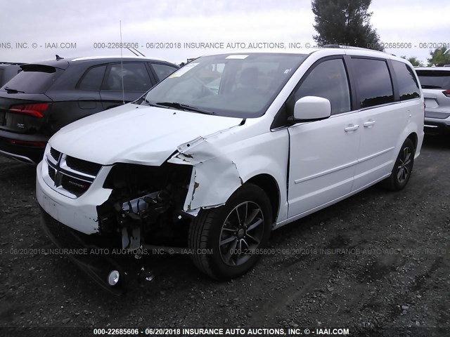 2C4RDGCG2HR692650 - 2017 DODGE CARAVAN SXT WHITE photo 2