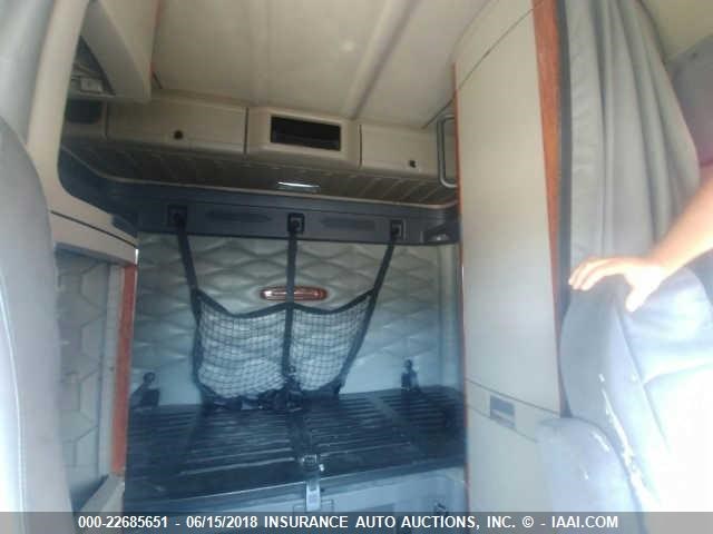 1FUJGLDR4BSBA8081 - 2011 FREIGHTLINER CASCADIA 125  Unknown photo 4