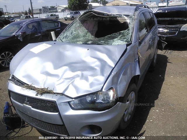 JA4AS2AW1BU023998 - 2011 MITSUBISHI OUTLANDER ES ვერცხლისფერი ფოტო 6