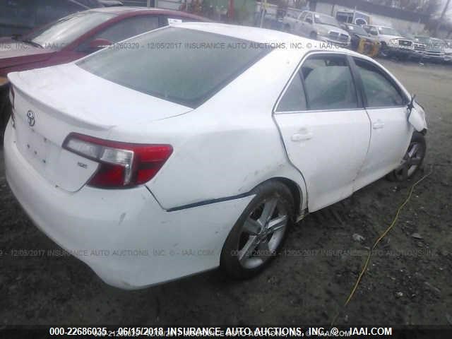 4T1BF1FKXEU334702 - 2014 TOYOTA CAMRY L/SE/LE/XLE 未知 照片 4