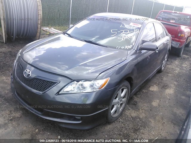 4T1BE46K97U686838 - 2007 TOYOTA CAMRY NEW GENERAT CE/LE/XLE/SE GRAY photo 2
