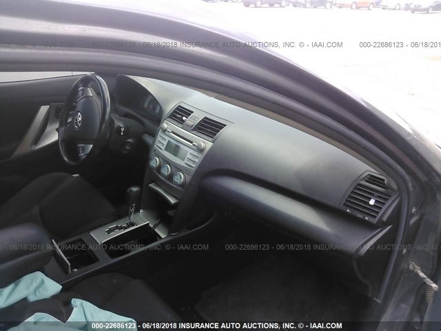 4T1BE46K97U686838 - 2007 TOYOTA CAMRY NEW GENERAT CE/LE/XLE/SE GRAY photo 5