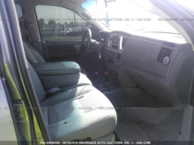 1D7KS28CX7J535912 - 2007 DODGE RAM 2500 ST/SLT 灰色 照片 5