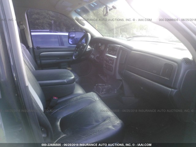 3D7KU28C14G238745 - 2004 DODGE RAM 2500 ST/SLT 黑色 照片 5