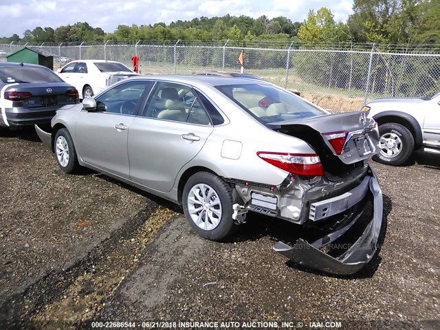 4T4BF1FK9FR475994 - 2015 TOYOTA CAMRY LE/XLE/SE/XSE Champagne photo 3