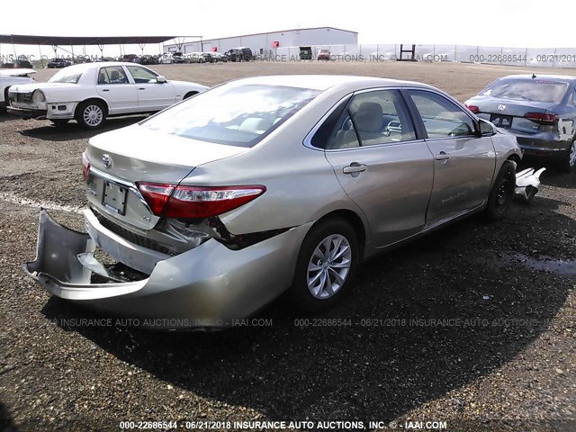 4T4BF1FK9FR475994 - 2015 TOYOTA CAMRY LE/XLE/SE/XSE Champagne photo 4