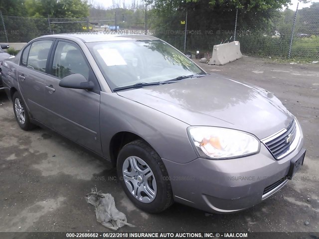 1G1ZS58F67F111918 - 2007 CHEVROLET MALIBU LS GOLD photo 1
