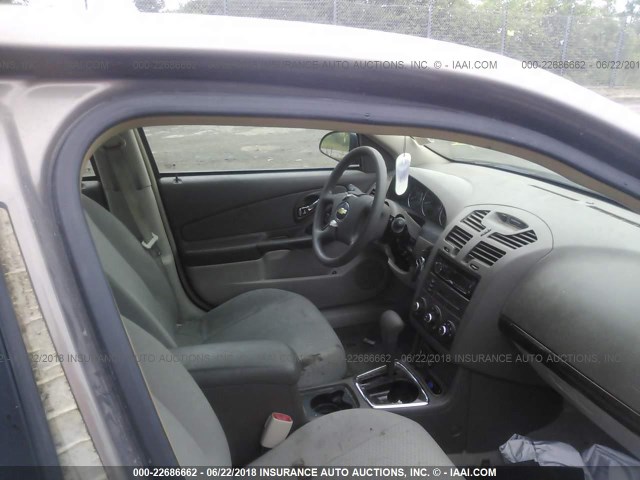 1G1ZS58F67F111918 - 2007 CHEVROLET MALIBU LS GOLD photo 5