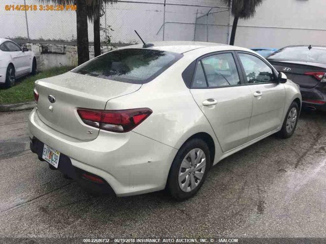 3KPA24AB1JE049240 - 2018 KIA RIO LX/S Champagne photo 13