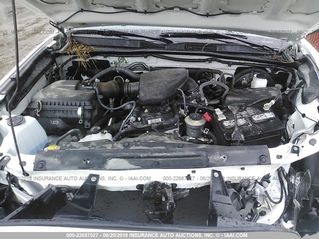 5TFRX5GN4HX084845 - 2017 TOYOTA TACOMA ACCESS CAB/SR/SR5 თეთრი ფოტო 10