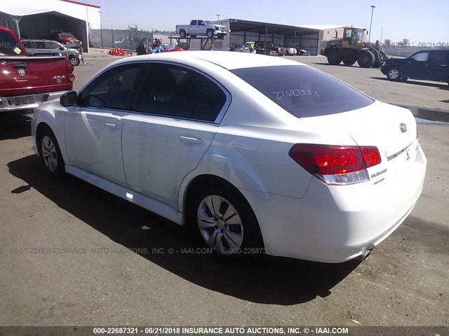 4S3BMAA69D1037585 - 2013 SUBARU LEGACY 2.5I WHITE photo 3