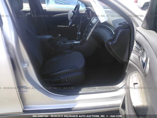 1G11C5SL7FF316073 - 2015 CHEVROLET MALIBU 1LT 银色 照片 5