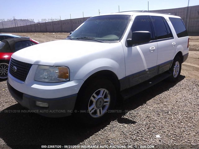 1FMRU15W43LC51617 - 2003 FORD EXPEDITION XLT WHITE photo 2