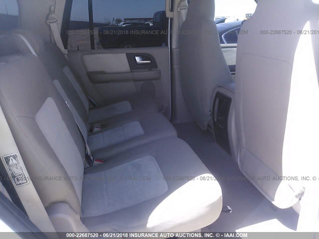 1FMRU15W43LC51617 - 2003 FORD EXPEDITION XLT WHITE photo 8