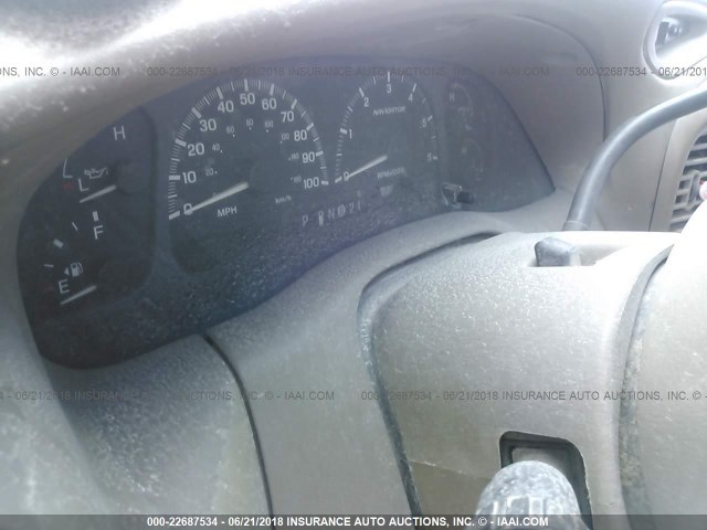 5LMEU27R21LJ25665 - 2001 LINCOLN NAVIGATOR WHITE photo 7