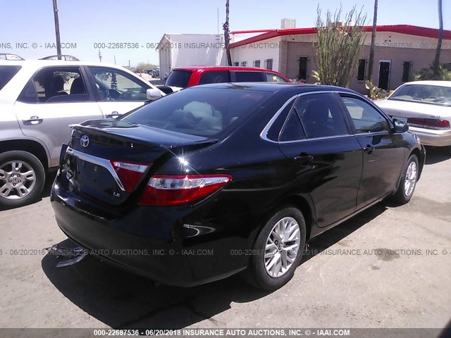 4T4BF1FK7GR541752 - 2016 TOYOTA CAMRY LE/XLE/SE/XSE BLACK photo 4