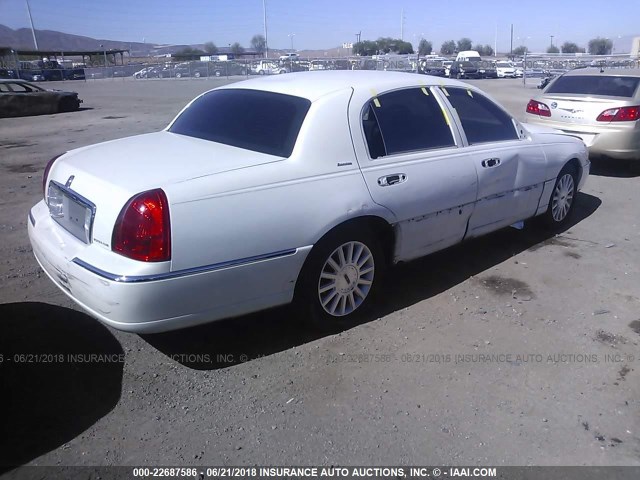 1LNHM81W53Y697255 - 2003 LINCOLN TOWN CAR EXECUTIVE CREAM photo 4