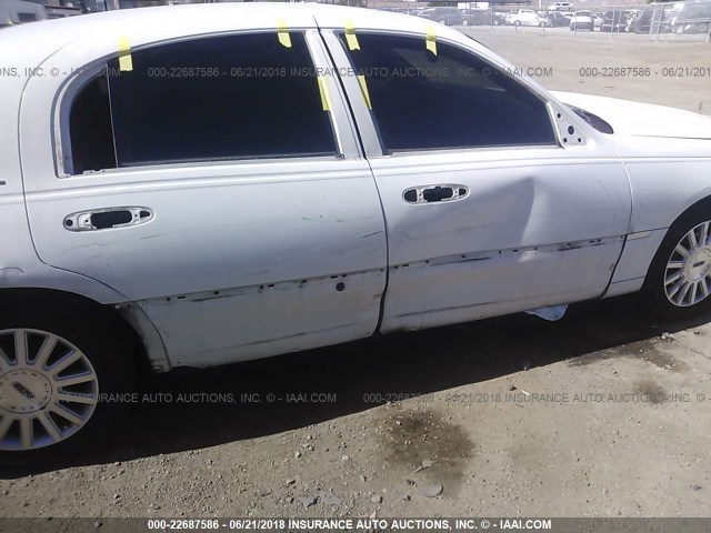 1LNHM81W53Y697255 - 2003 LINCOLN TOWN CAR EXECUTIVE Кремовый фото 6