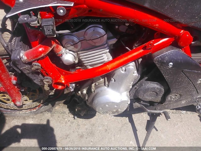 JKAEXEA196A004695 - 2006 KAWASAKI EX650 A6F RED photo 9