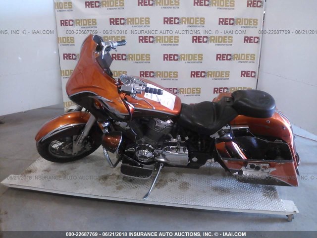 1HFSC49383A102672 - 2003 HONDA VTX1800 S ORANGE photo 8