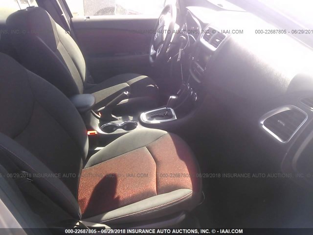 1B3CC1FB6AN210787 - 2010 DODGE AVENGER EXPRESS 银色 照片 5