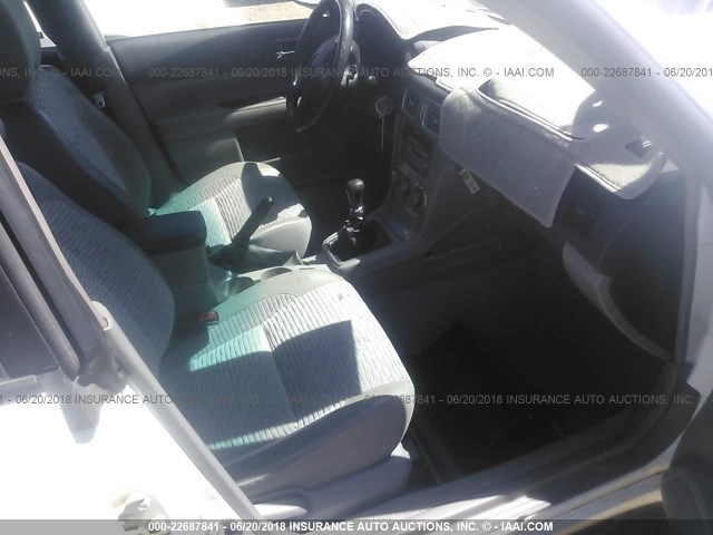 JF1SG65653G704801 - 2003 SUBARU FORESTER 2.5XS თეთრი ფოტო 5