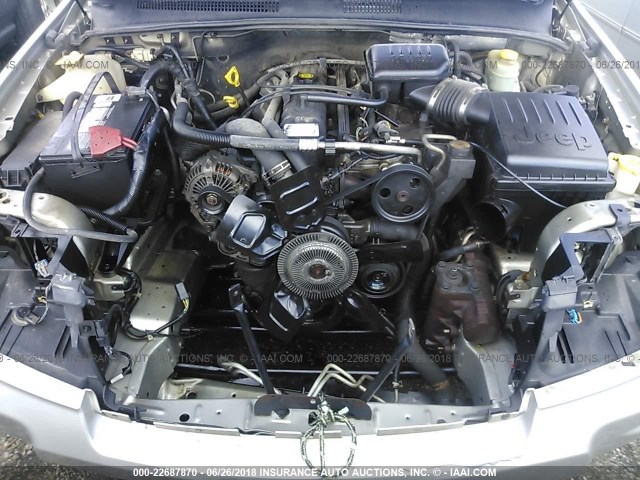 1J4GW48S24C191803 - 2004 JEEP GRAND CHEROKEE LAREDO/COLUMBIA/FREEDOM 银色 照片 10