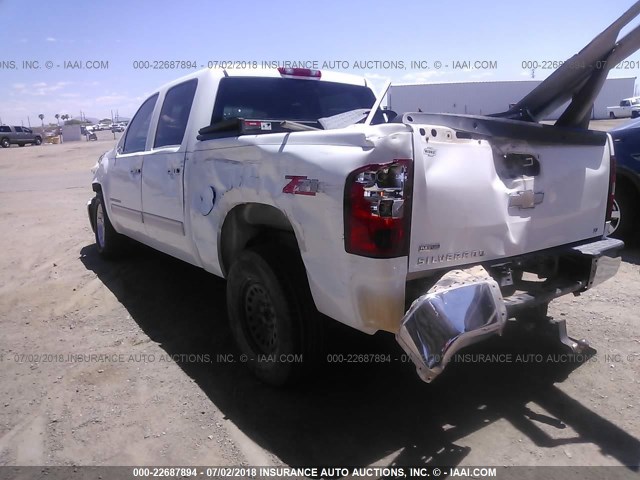 3GCEC23049G254209 - 2009 CHEVROLET SILVERADO C1500 LT WHITE photo 3