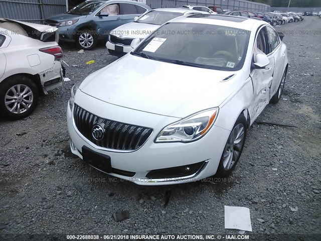 2G4GK5EX6G9101860 - 2016 BUICK REGAL WHITE photo 2