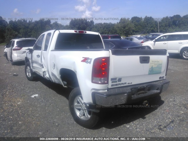 1GTR2VE30BZ423404 - 2011 GMC SIERRA K1500 SLE WHITE photo 3