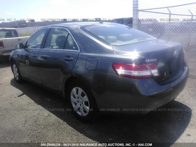 4T4BF3EK9AR062916 - 2010 TOYOTA CAMRY SE/LE/XLE 灰色 照片 3