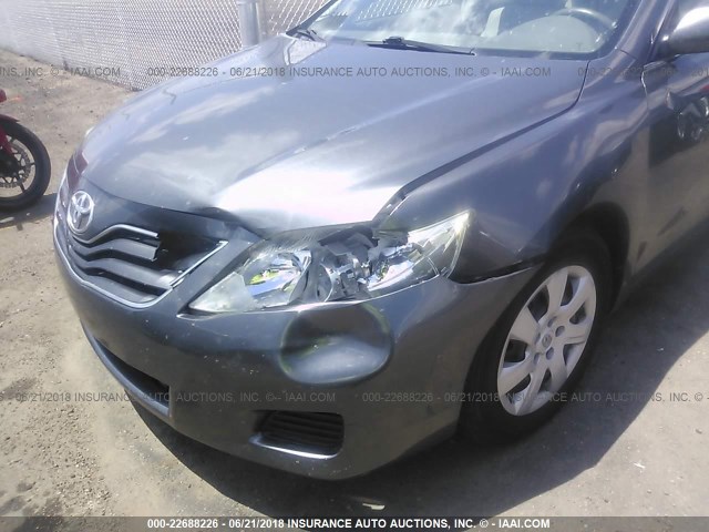 4T4BF3EK9AR062916 - 2010 TOYOTA CAMRY SE/LE/XLE 灰色 照片 6